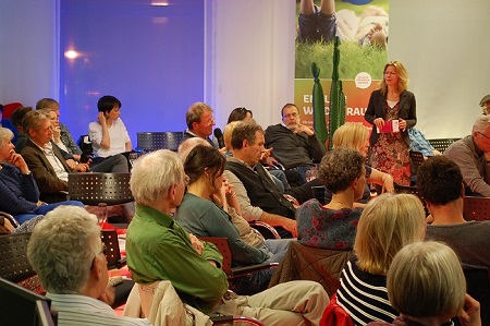 Publikumsgespräch über das Preis-Feature über Oury Jalloh