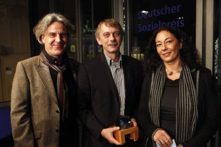 Preisträger Fernsehen - Gudrun Thoma (rechts), Sebastian Schütz (mitte)